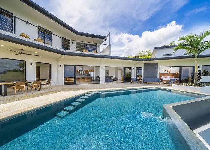 Villa Vista Pacifico - Serene Villa, Ocean View Pool, Rooftop Deck, 5 Br