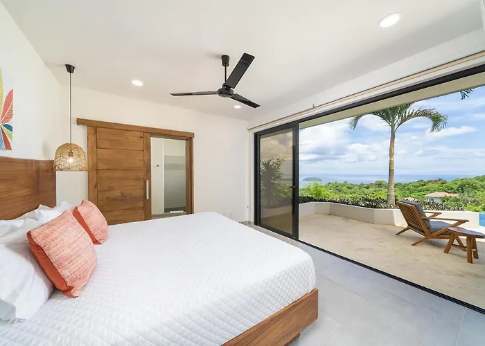 Vista Pacifico - Serene Villa, Ocean View Pool, Rooftop Deck, 5 Br