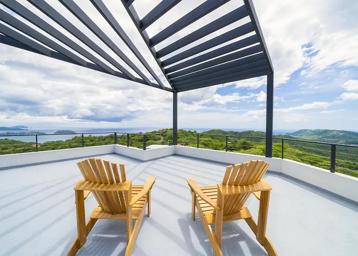 Vista Pacifico - Serene Villa, Ocean View Pool, Rooftop Deck, 5 Br Villa